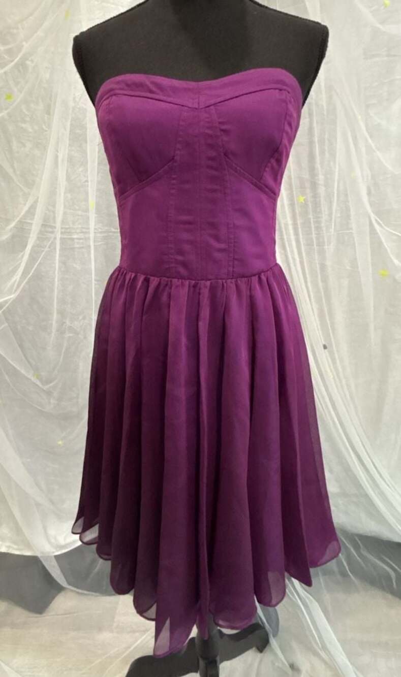 GUESS Los Angeles Strapless Sweetheart Corset-Style Cocktail Dress in Purple SZ1